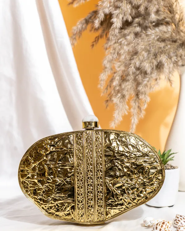Orlena_Bloom_MOP_Clutch_–_Mother_of_Pearl_Leaf_Embellished_Purse